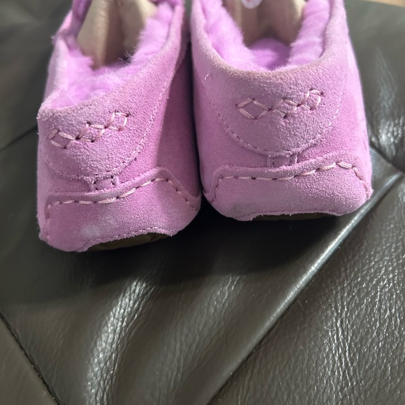 UGG Pink Women's Slippers - Picture 2 of 9